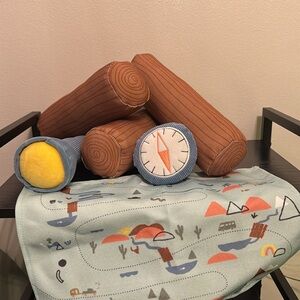 Pillowfort Adventure Play Set! Like New!